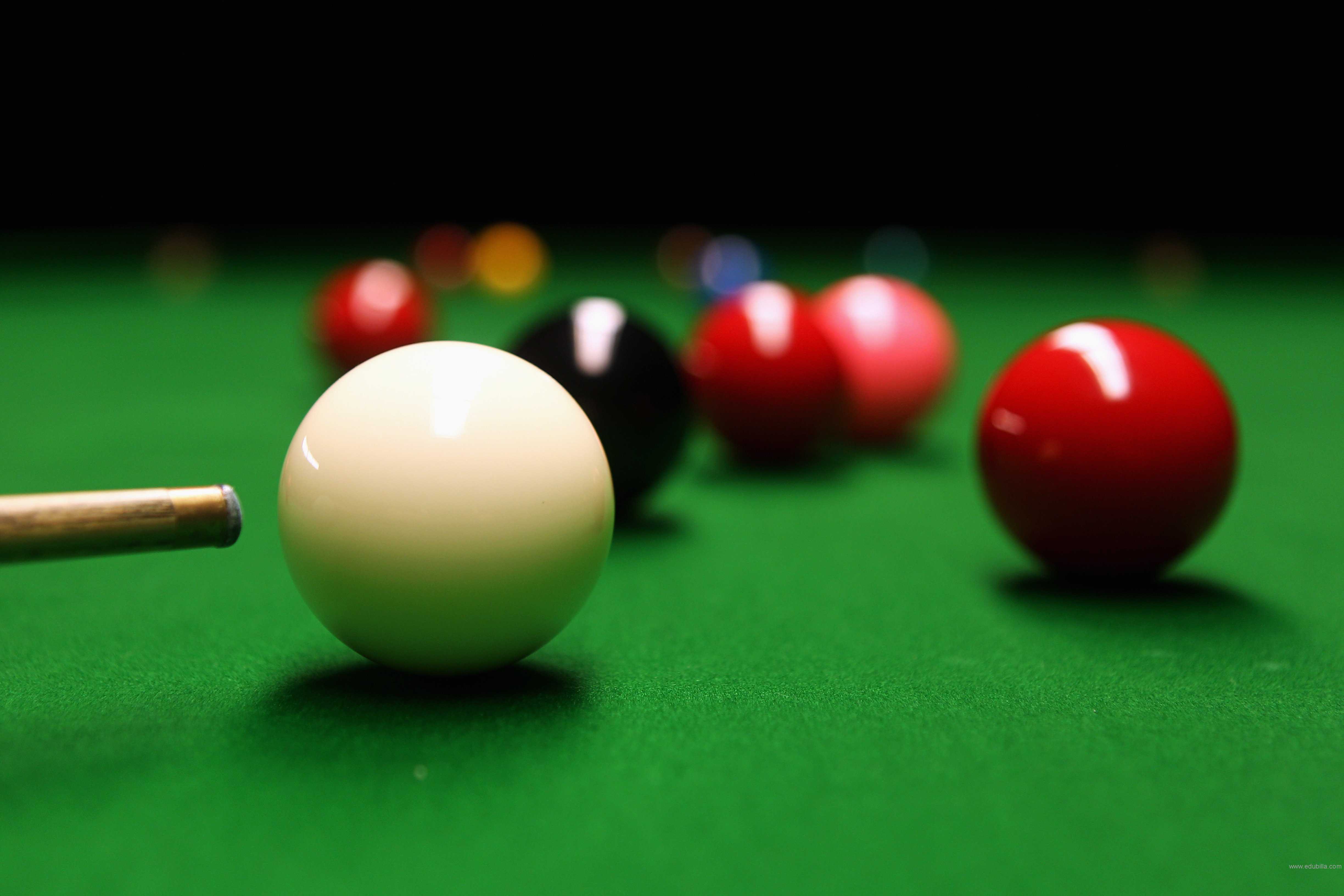 Easy Ways On How To Put The Ball In Snooker Top Of The Cue